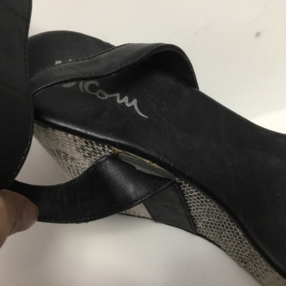 VOLCOM Platform Sandals - Picture 8 of 16